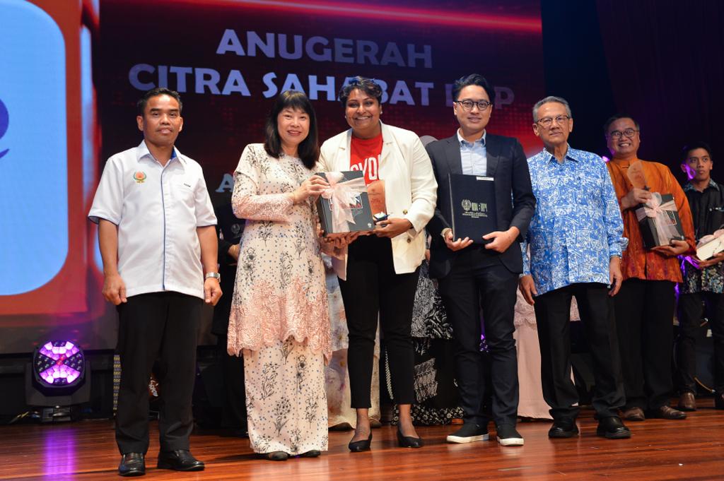 Astro Radio’s SYOK Podcast awarded ‘Anugerah Citra Sahabat DBP 2023’