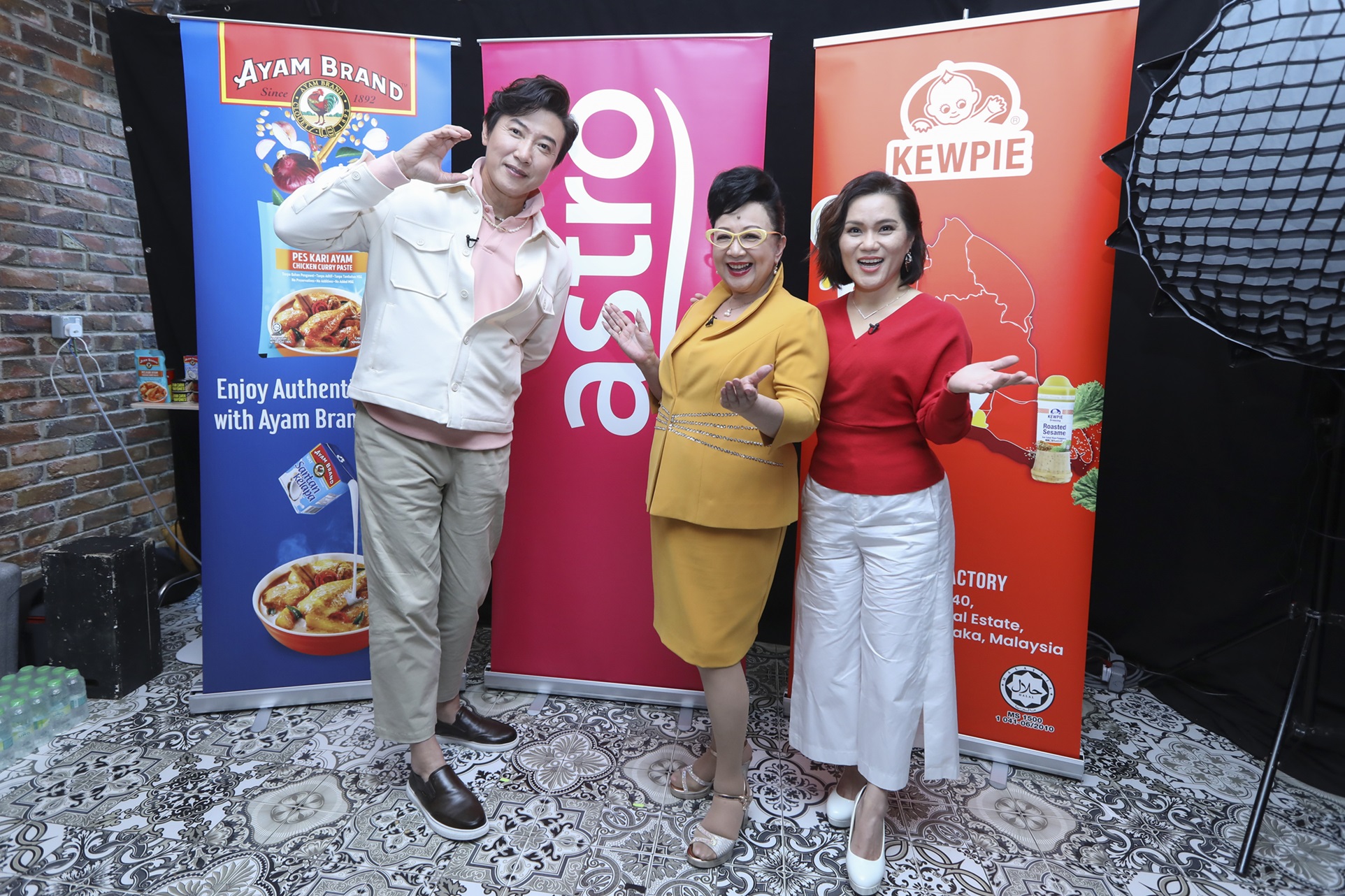 Astro 全新厨艺竞技真人秀《厨王狂想宴》 薛家燕和陈鸿评选“大马厨王”