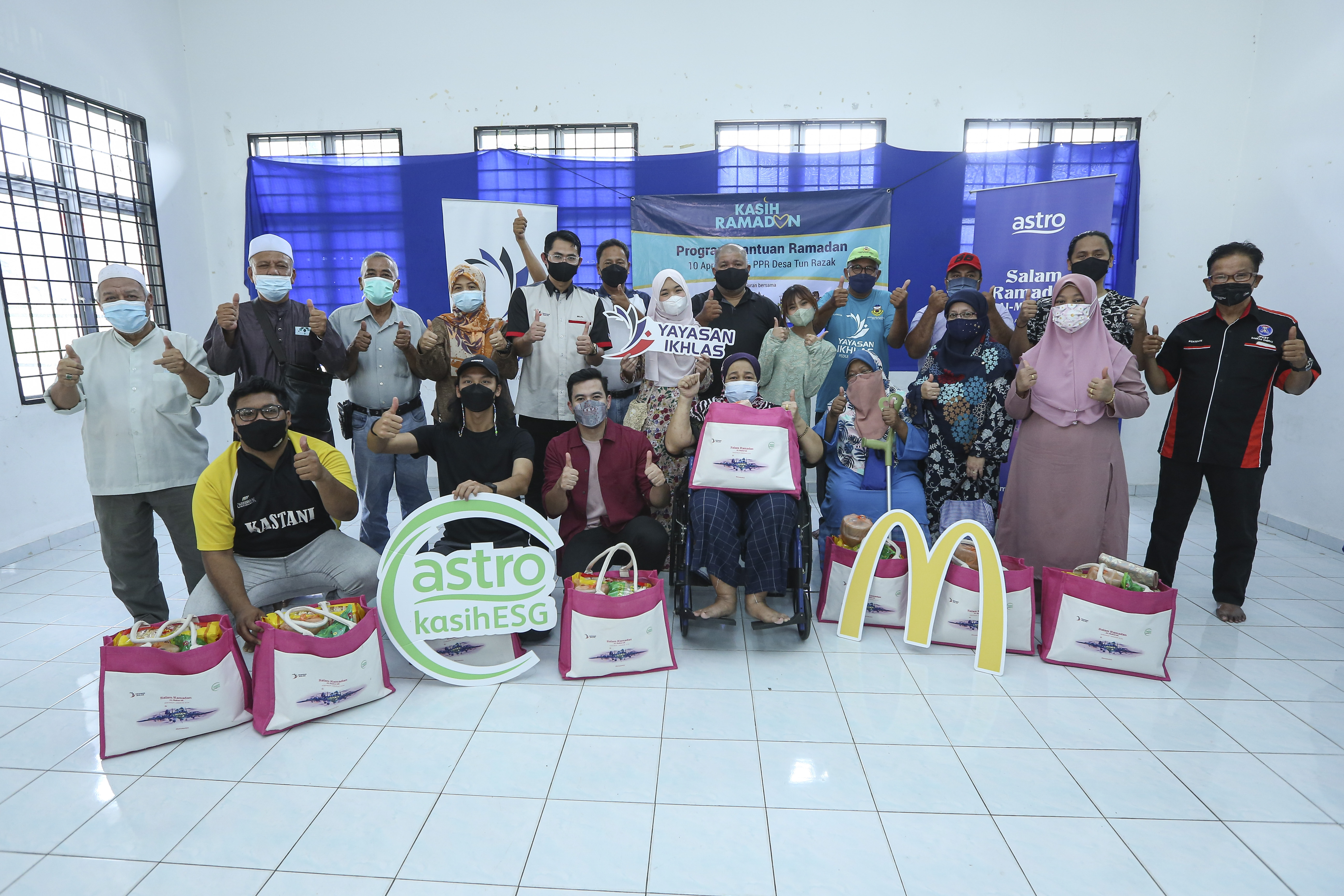 ARTIS ASTRO MEMERIAHKAN SUASANA RAMADAN DI PPR DESA TUN RAZAK