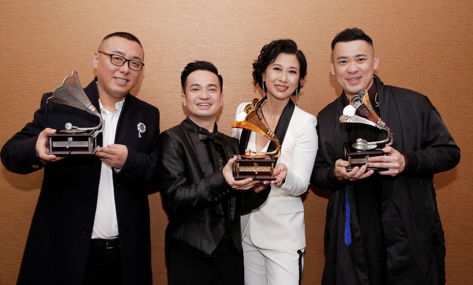 Lim Yong Huat triumphs as the champion of Astro Classic Golden Melody 2018