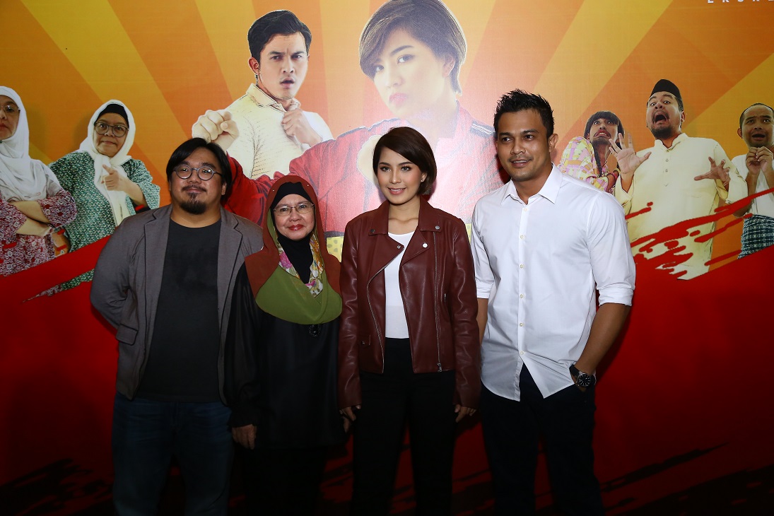 ‘BO BAJET’ MENYAKSIKAN JANNA NICK KEMBALI BERGANDINGAN DENGAN SAHARUL RIDZWAN